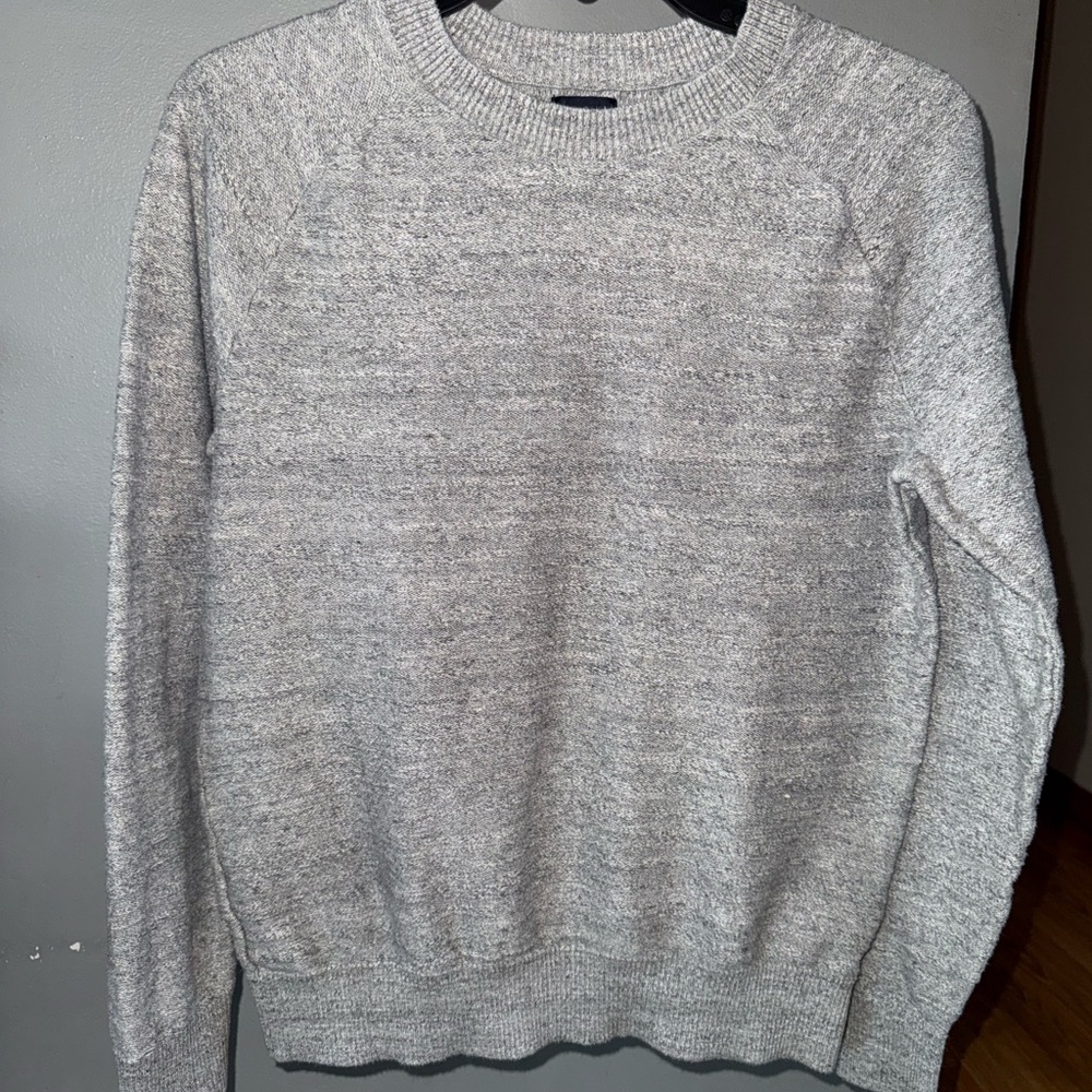 GAP Women's Heather Gray Crewneck Sweater